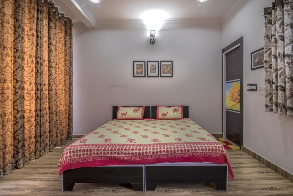 Tuk Tuk Homestay Агра Екстер'єр фото